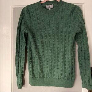 Magee 100% merino wool cable crew knit green
